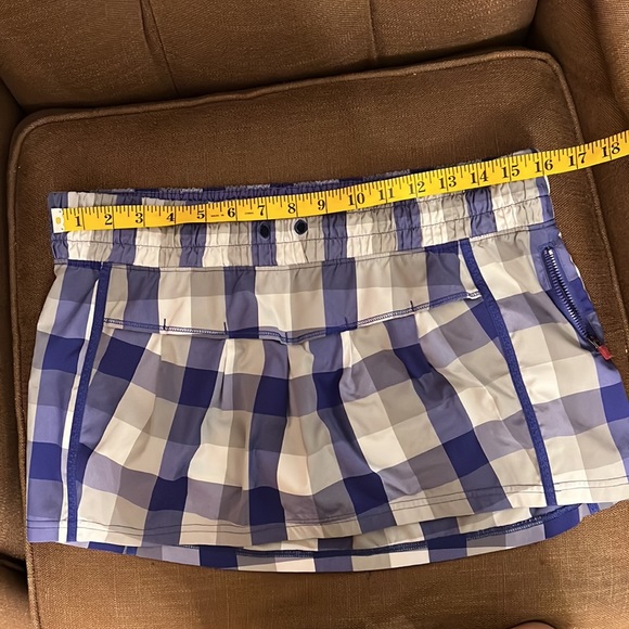 Lululemon Skort size 8 - Picture 6 of 6